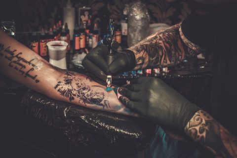 osobe-sa-nacistickim-tetovazama